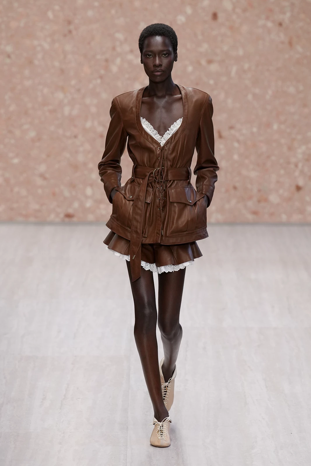 Chloe S27 025