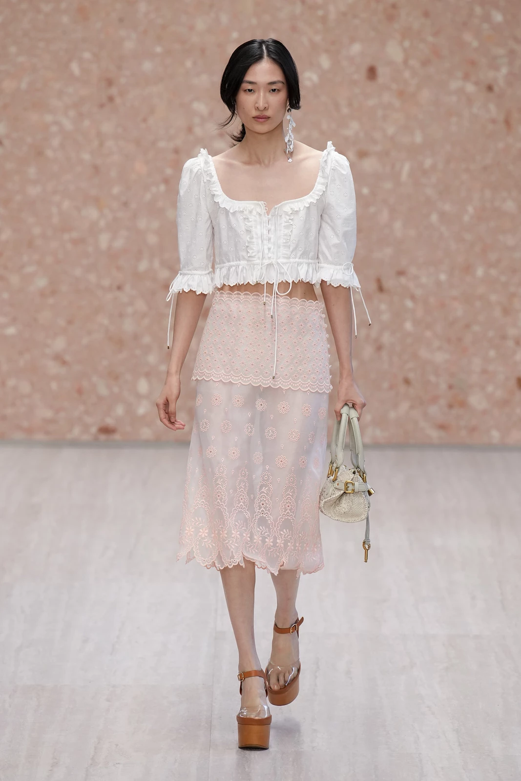 Chloe S27 036