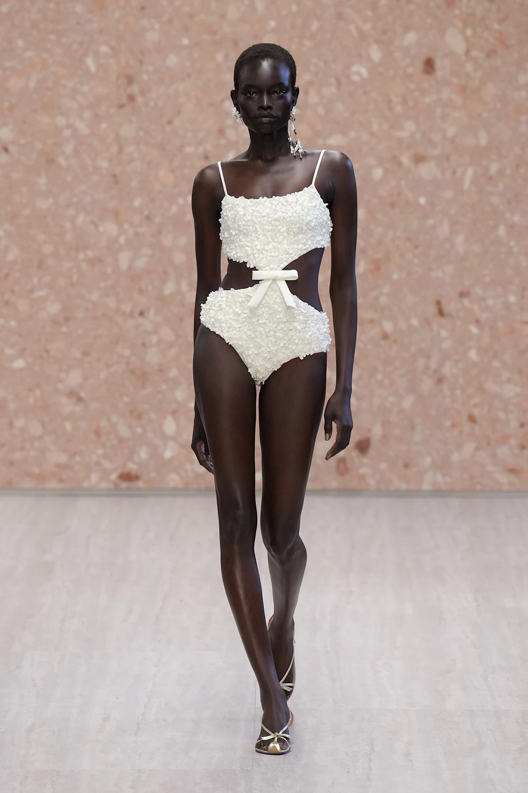 Chloe S27 046