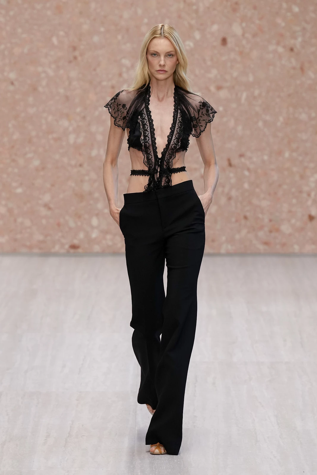 Chloe S27 048