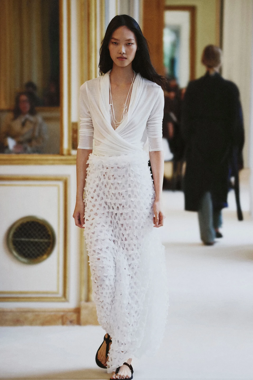 00025-the-row-spring-2027-ready-to-wear-credit-brand