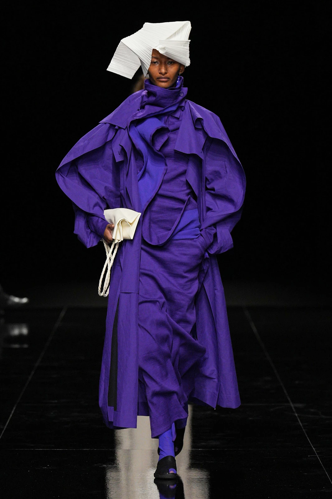 Miyake S27 015