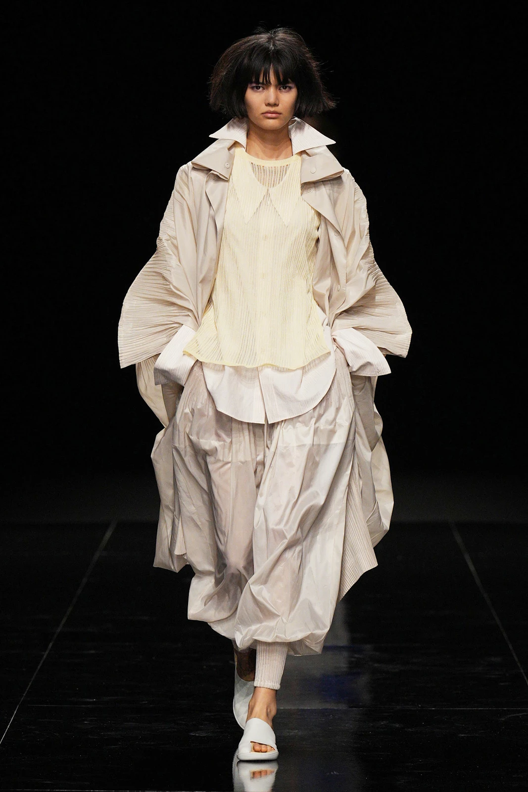 Miyake S27 034