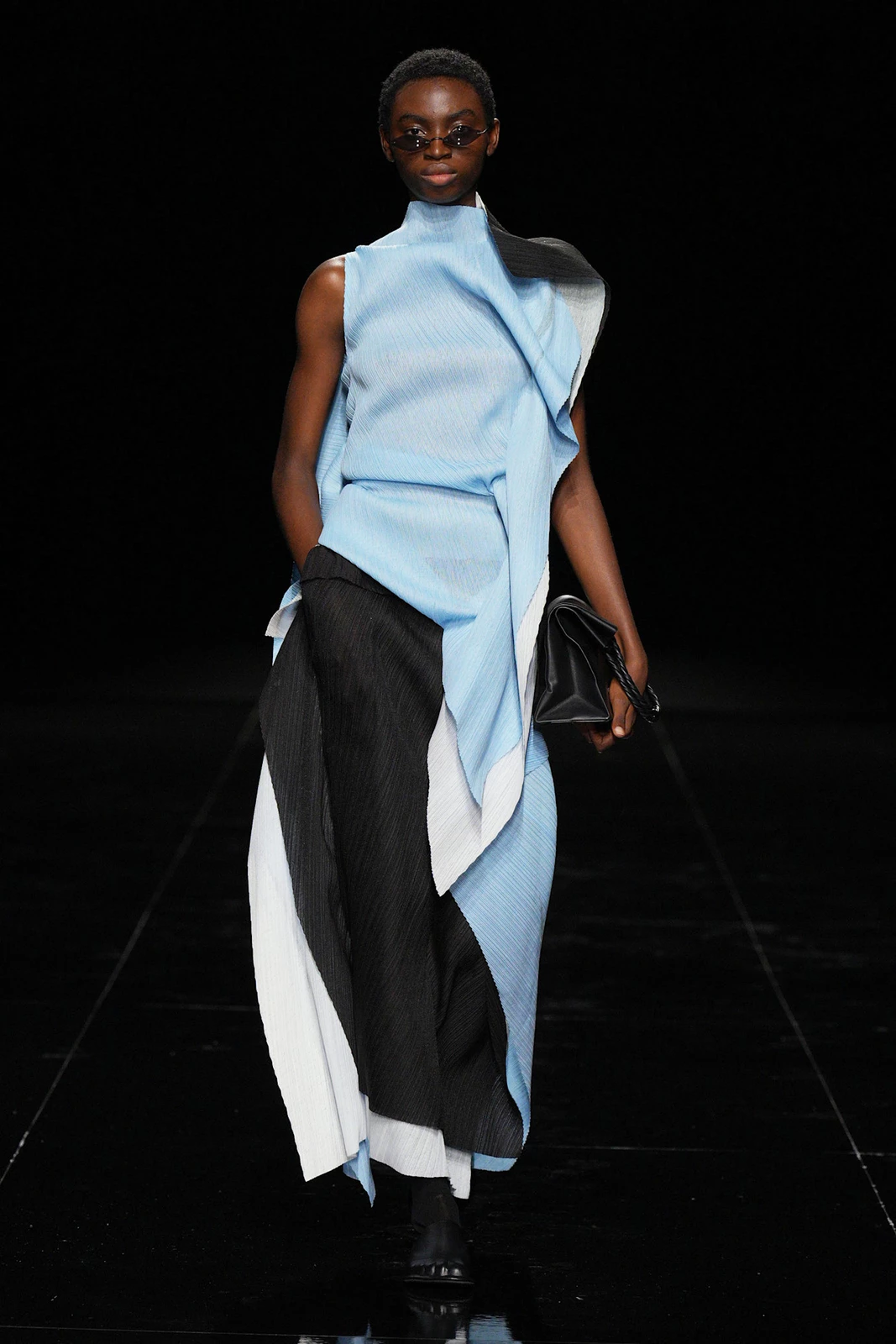 Miyake S27 040