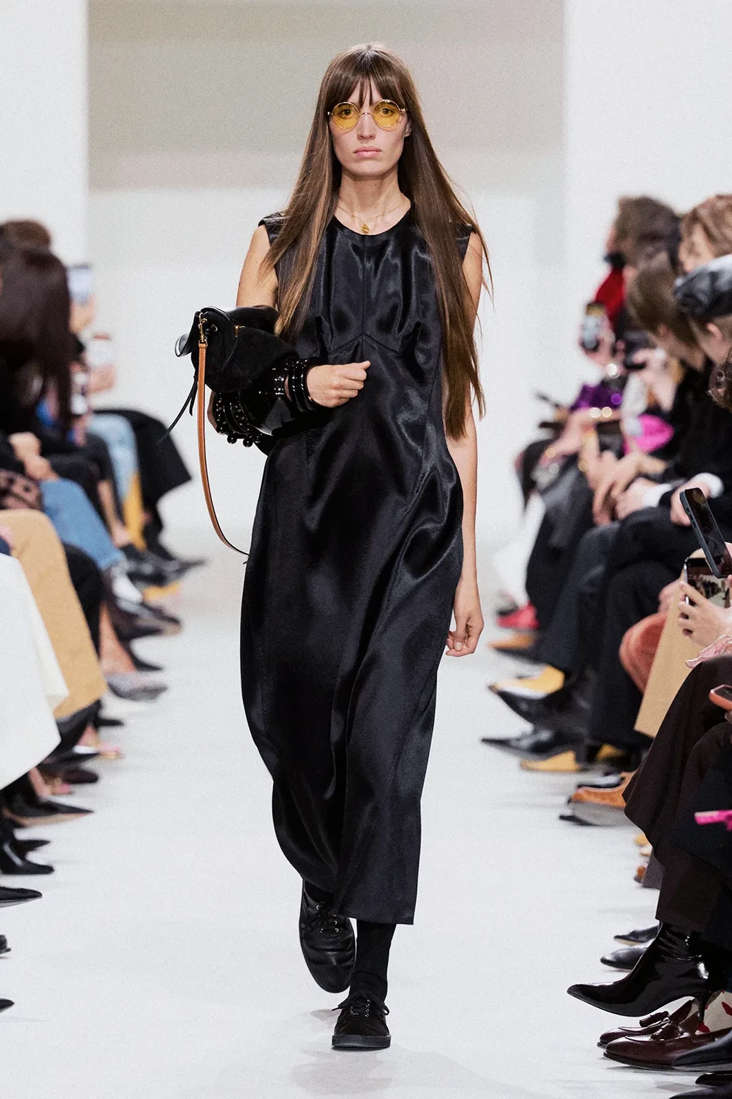 00004-celine-spring-2027-ready-to-wear-credit-brand