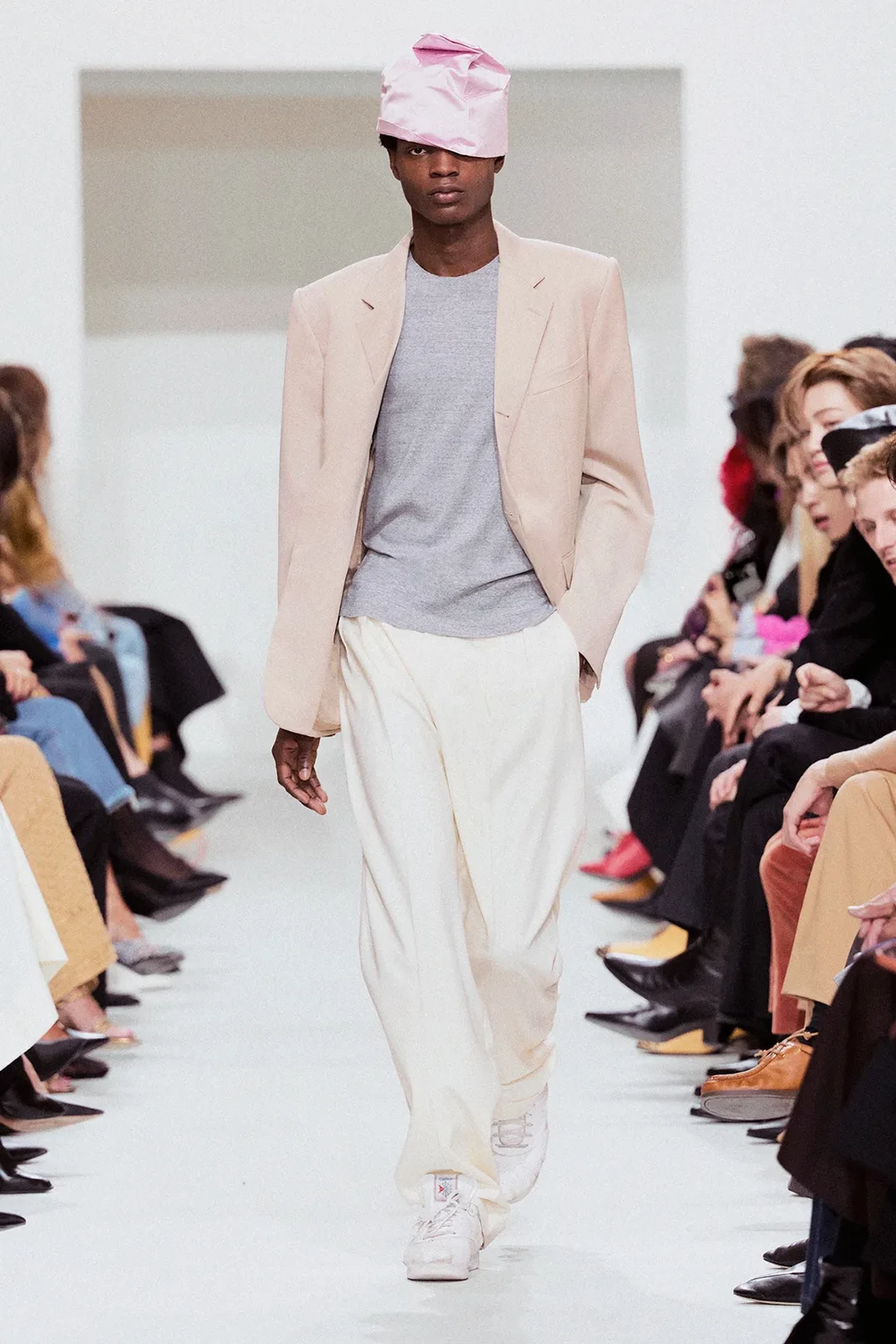 00011-celine-spring-2027-ready-to-wear-credit-brand