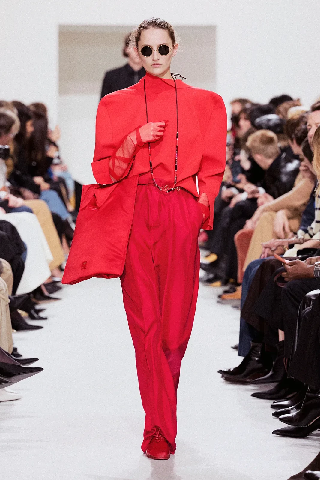 00017-celine-spring-2027-ready-to-wear-credit-brand