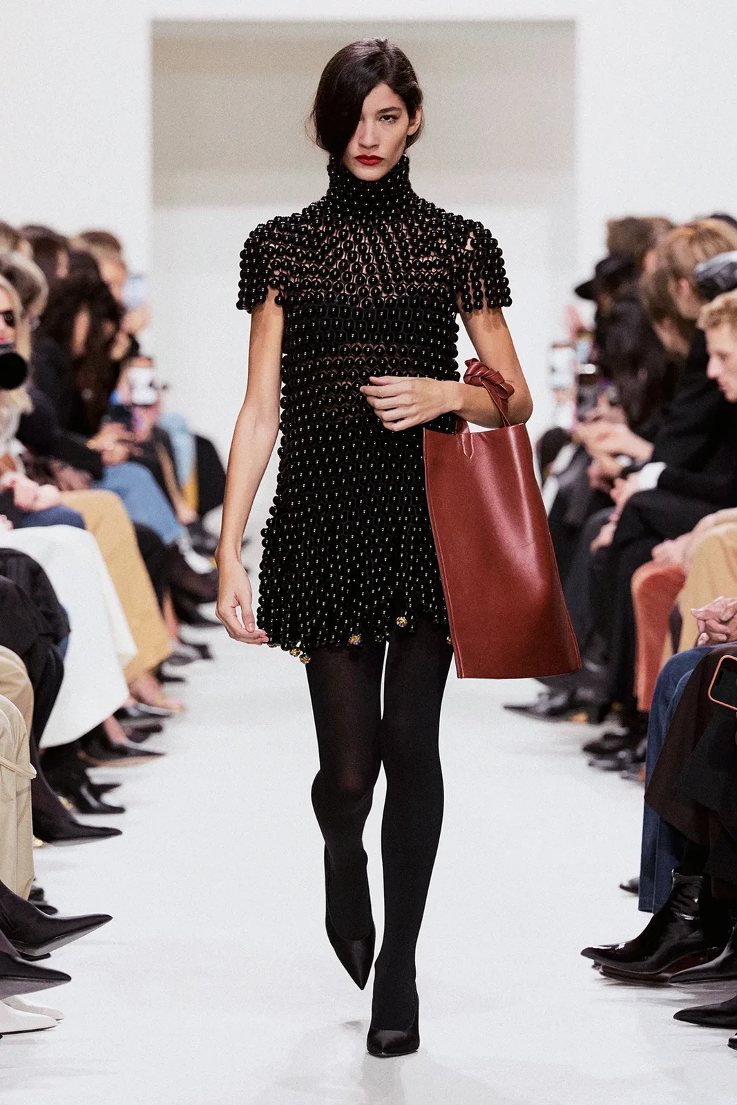 00026-celine-spring-2027-ready-to-wear-credit-brand