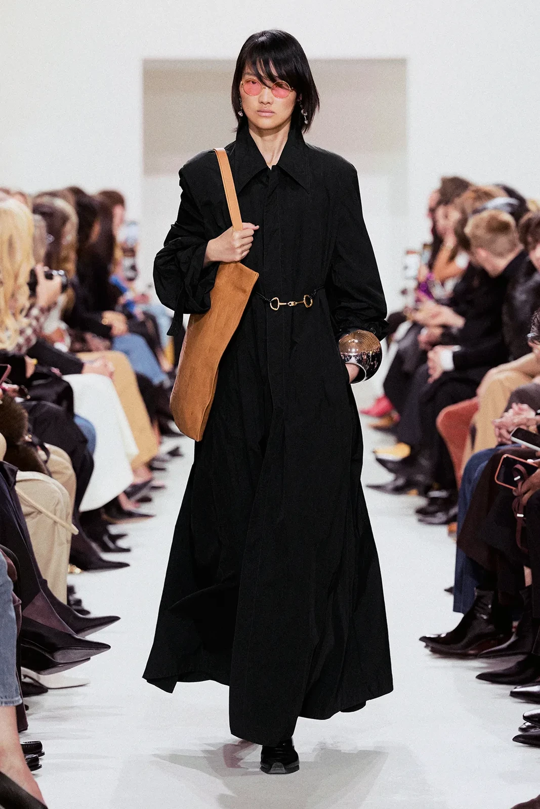 00030-celine-spring-2027-ready-to-wear-credit-brand