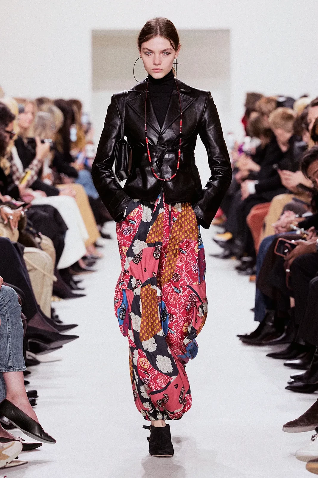 00032-celine-spring-2027-ready-to-wear-credit-brand