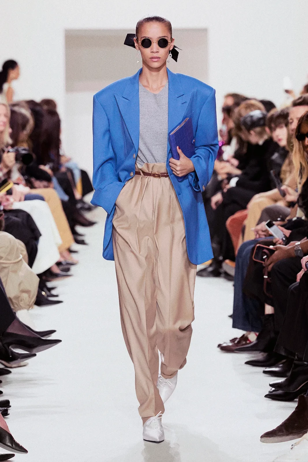 00042-celine-spring-2027-ready-to-wear-credit-brand