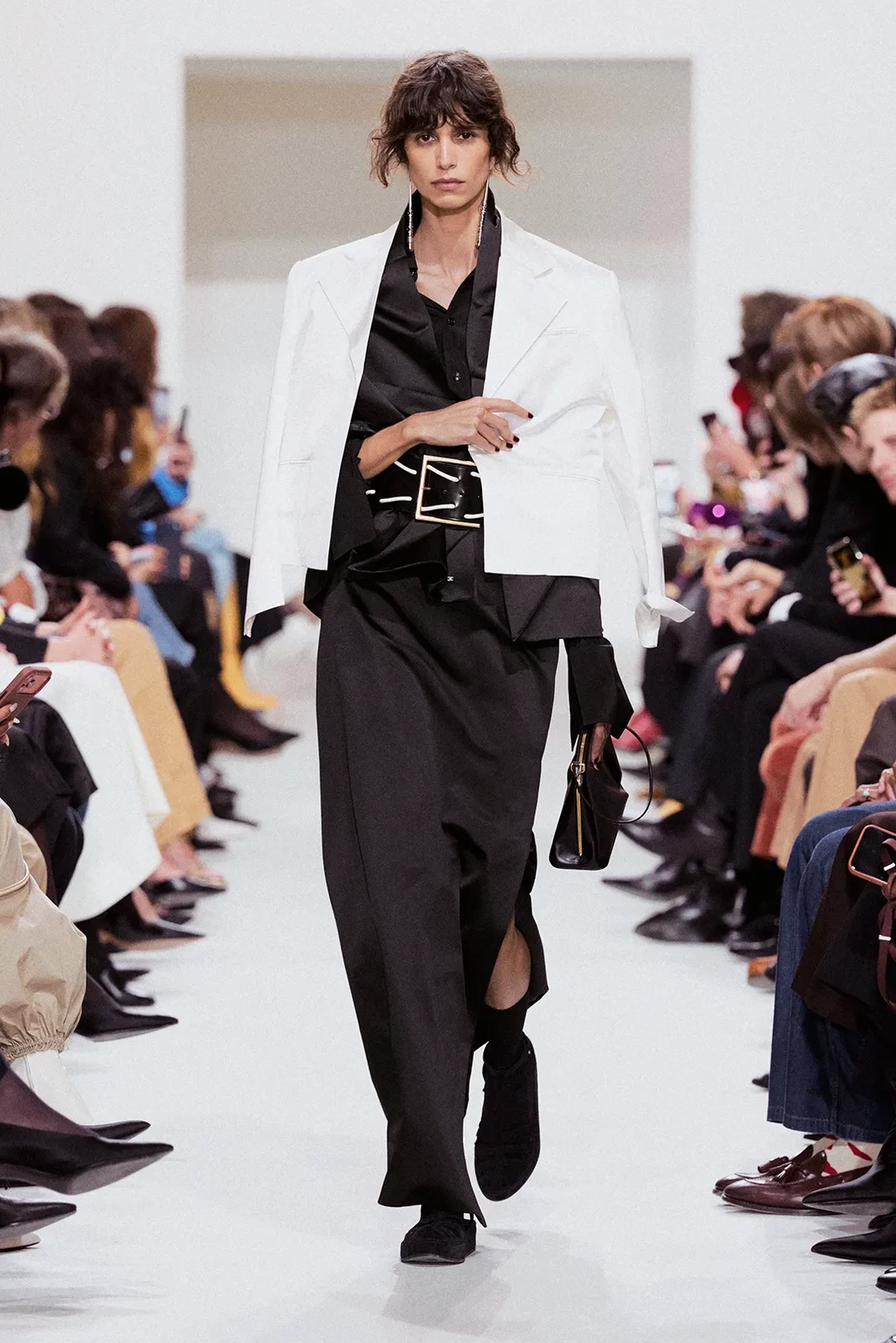00056-celine-spring-2027-ready-to-wear-credit-brand