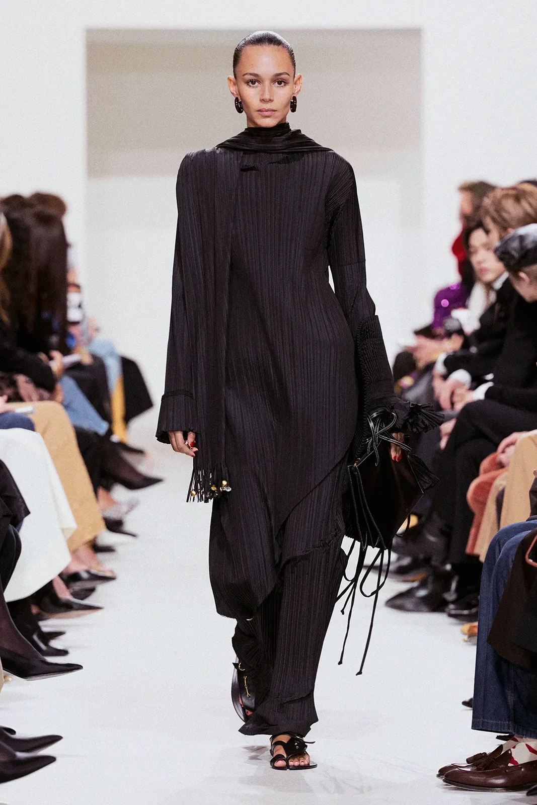 00062-celine-spring-2027-ready-to-wear-credit-brand
