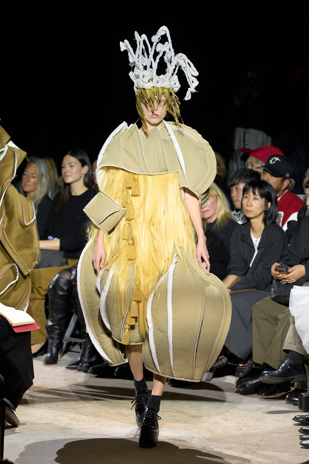Comme Des Garcons S27 011