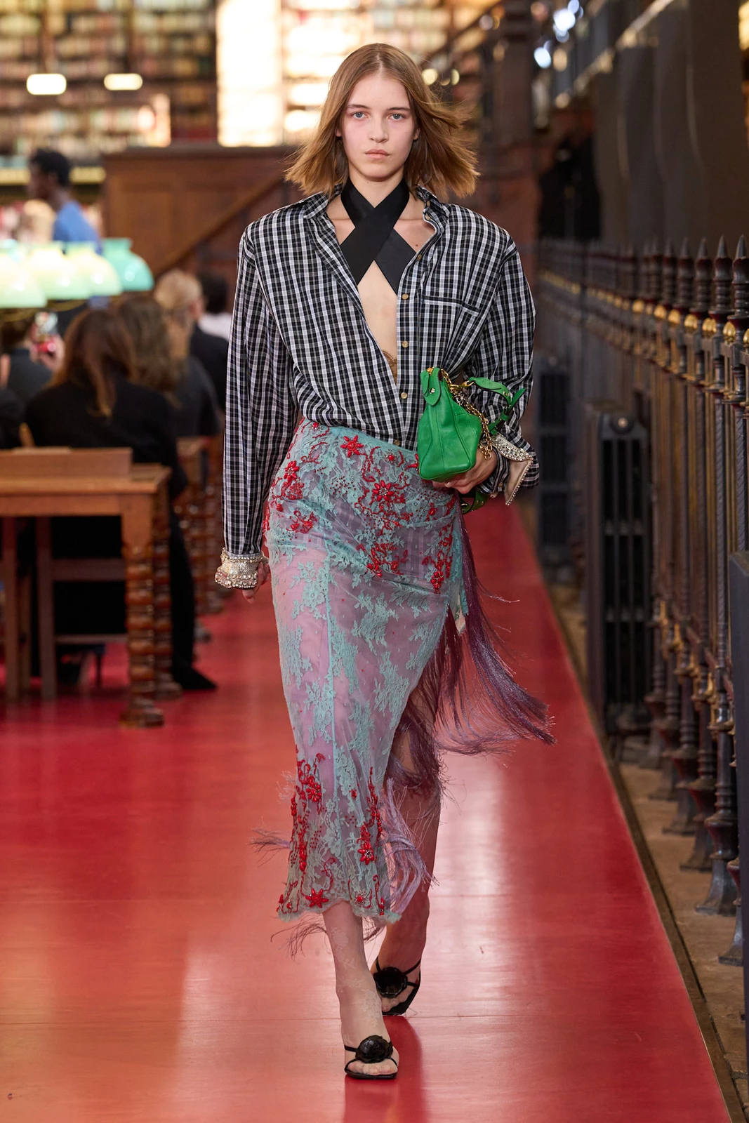 Valentino S27 060