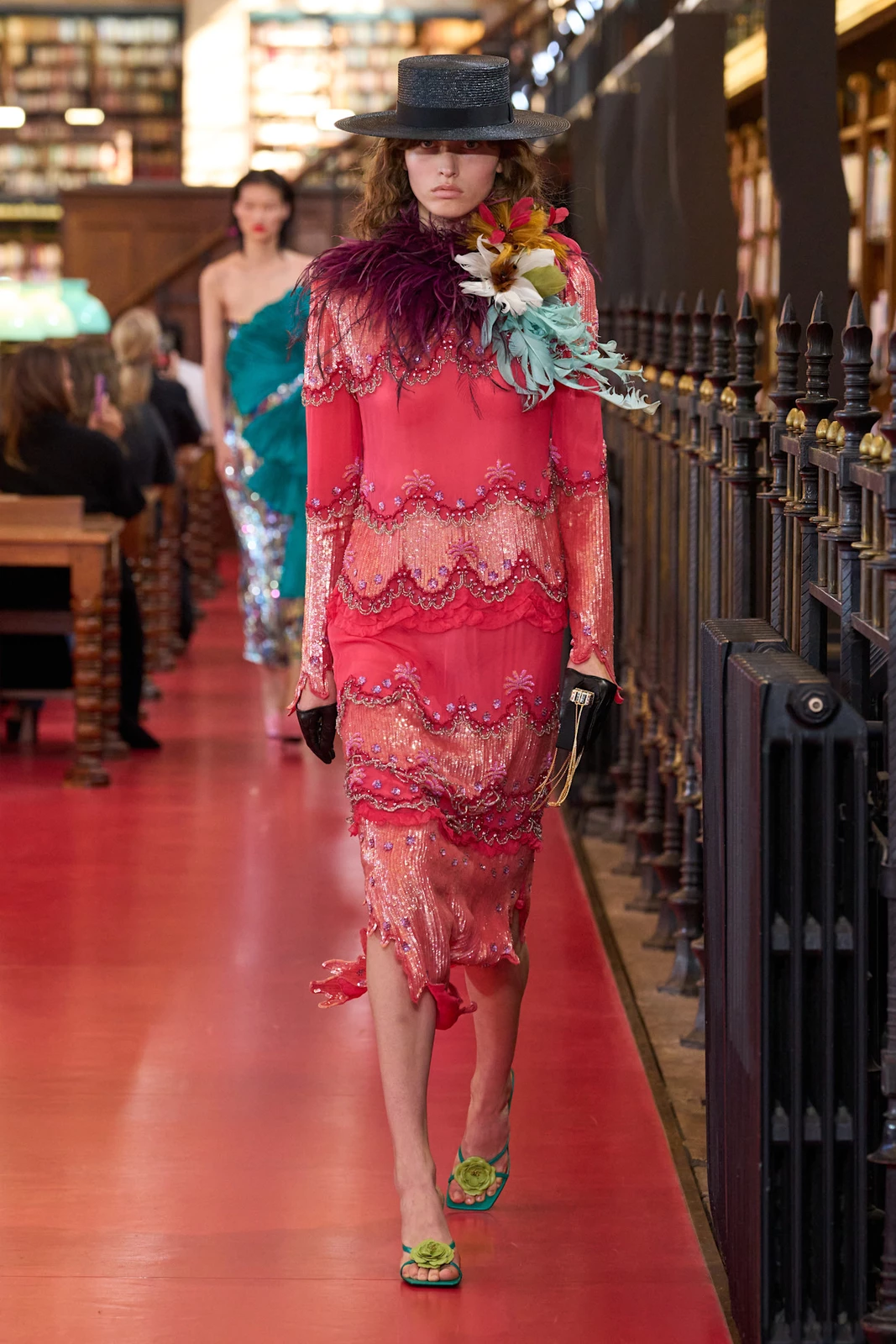 Valentino S27 061