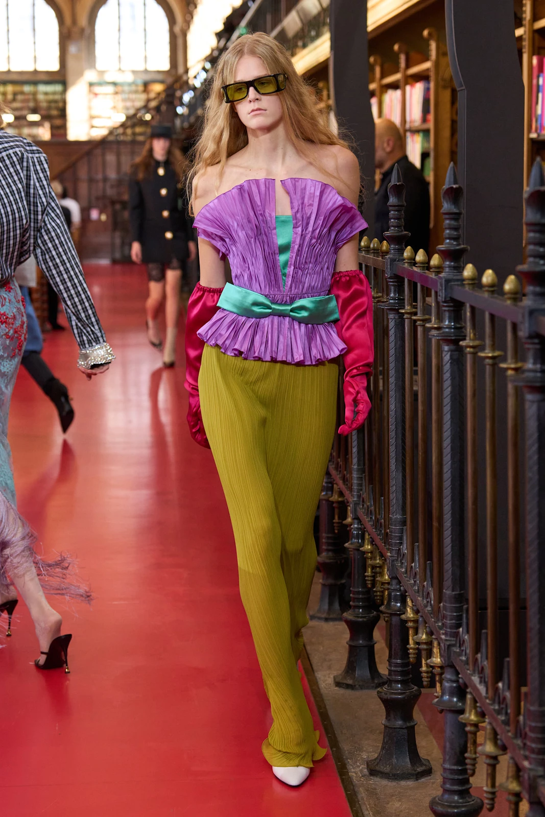 Valentino S27 063