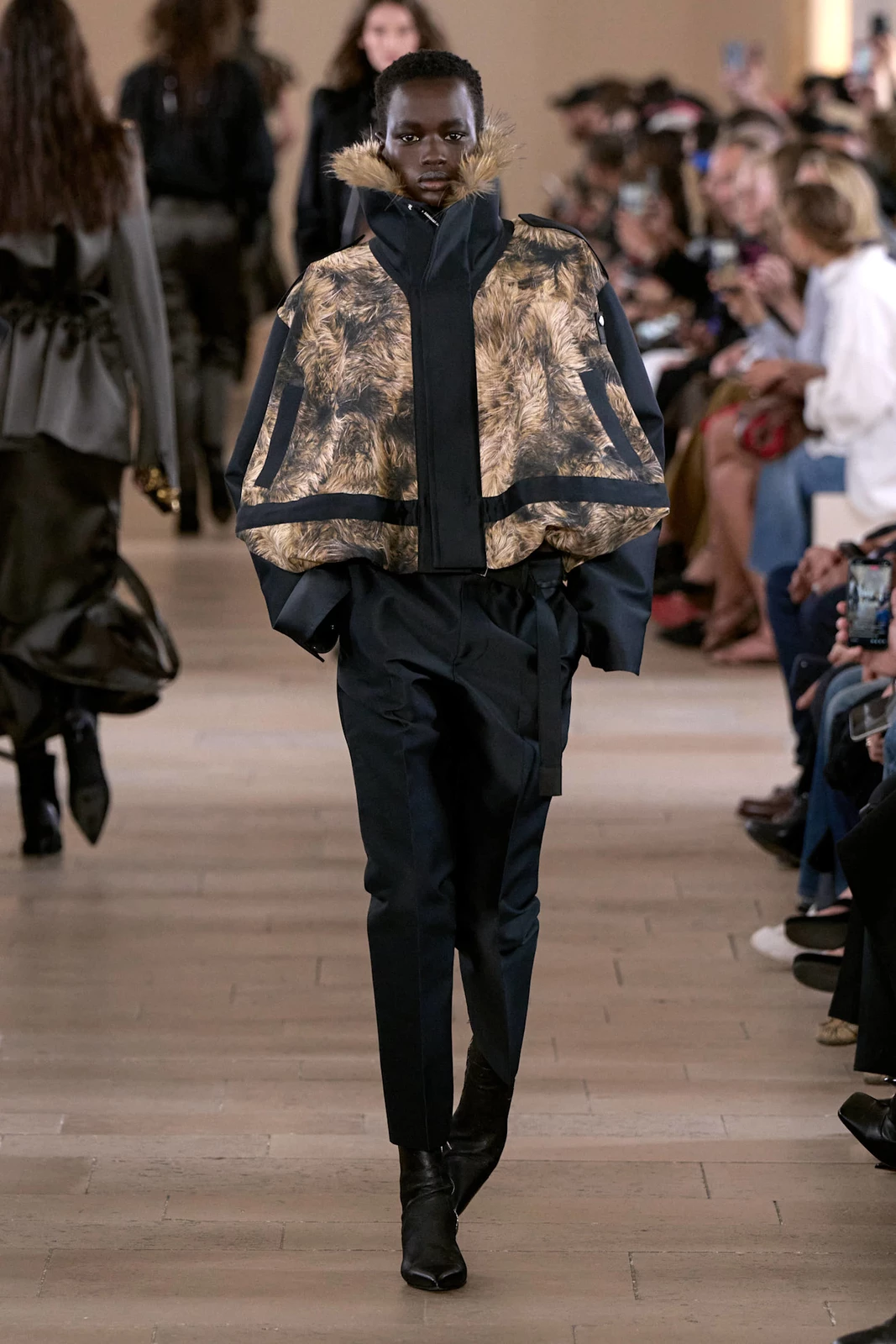 Sacai S27 005