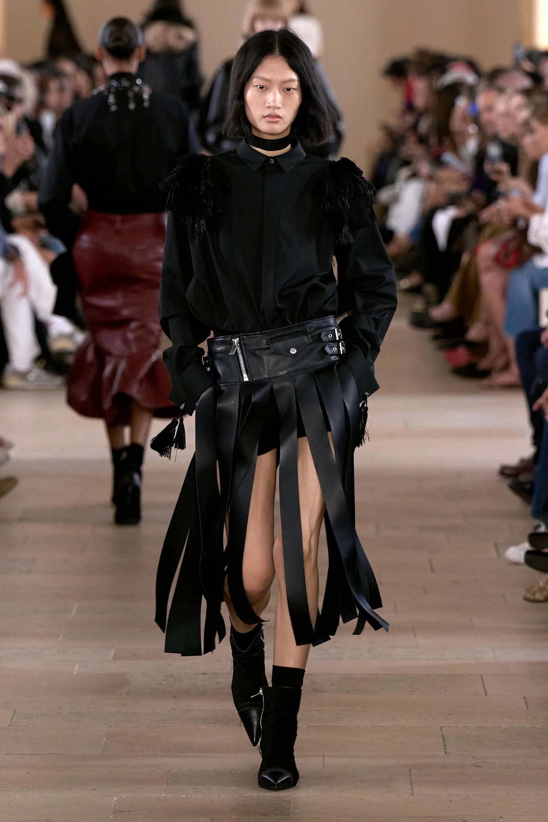 Sacai S27 011