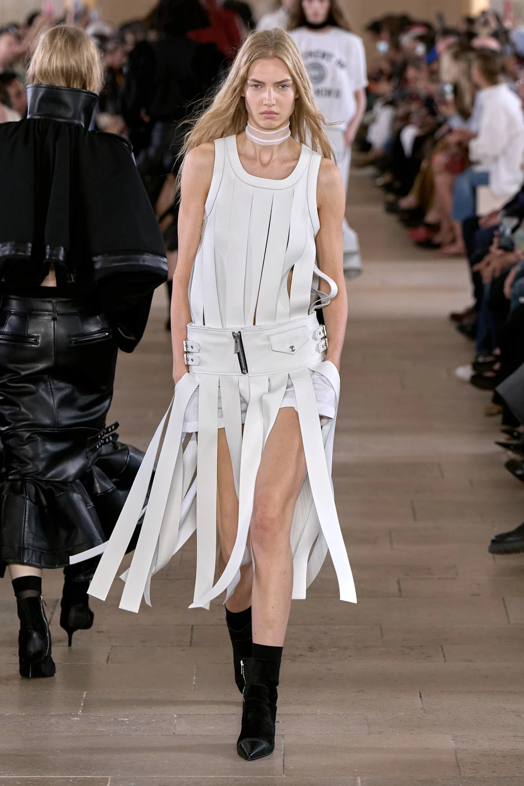 Sacai S27 013