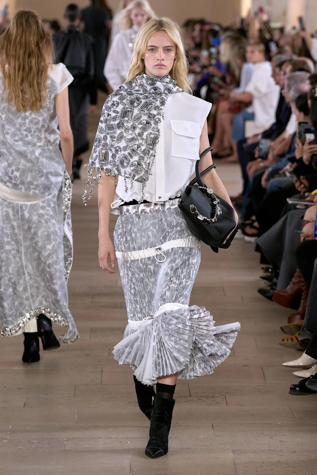 Sacai S27 034