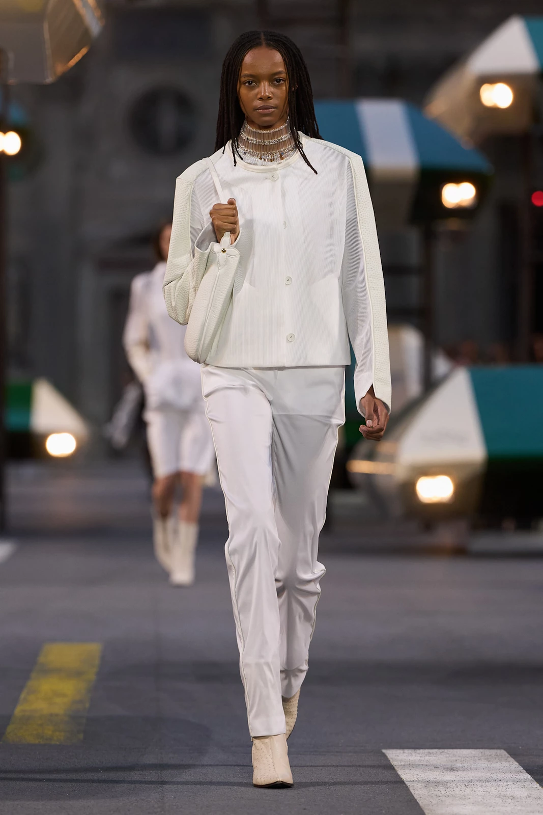 Vuitton S27 009