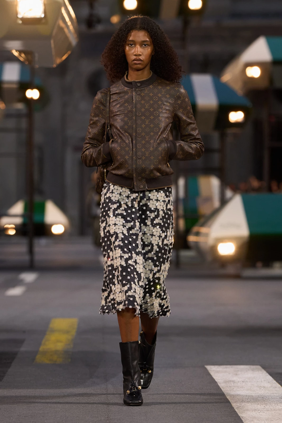 Vuitton S27 039