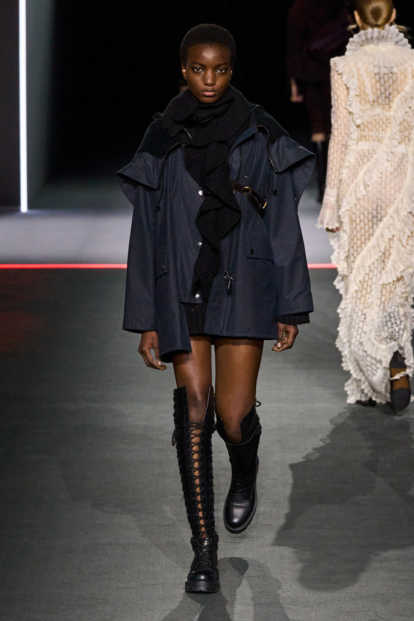 Dior F25 044