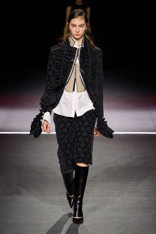 Dior F25 019