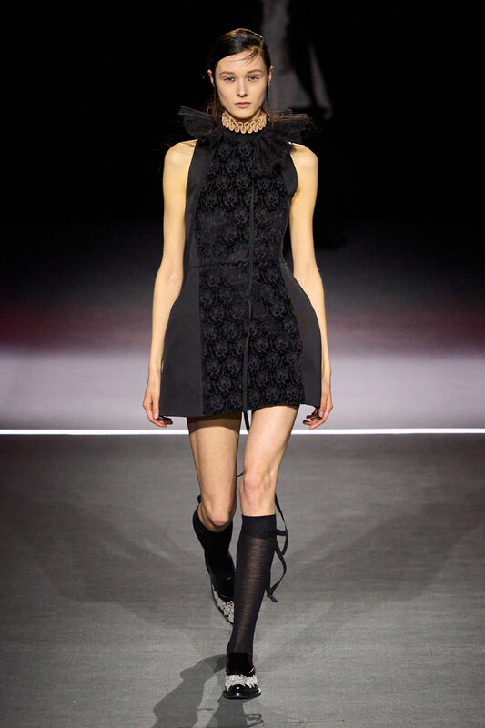 Dior F25 020