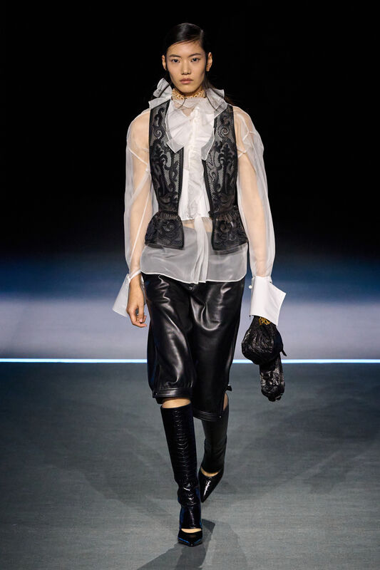 Dior F25 030