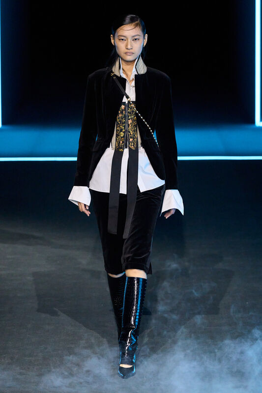 Dior F25 059