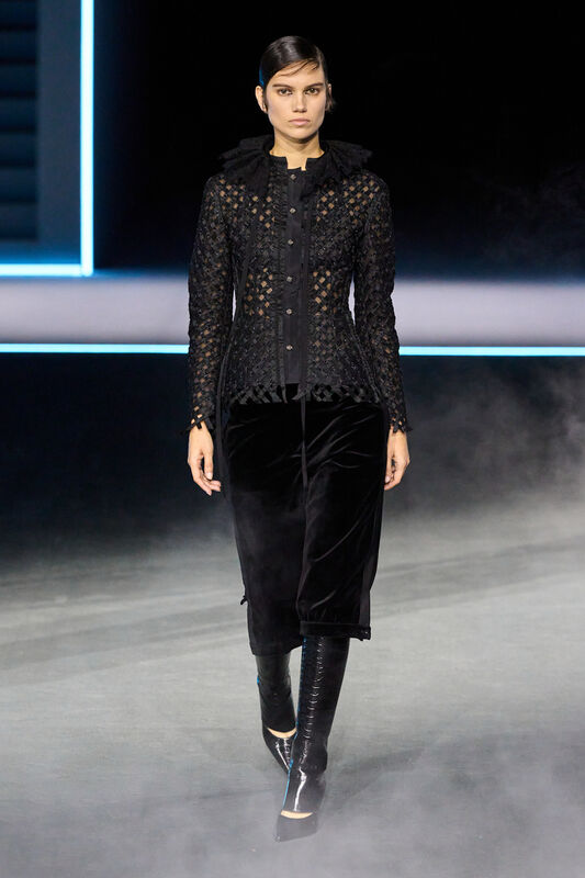 Dior F25 068