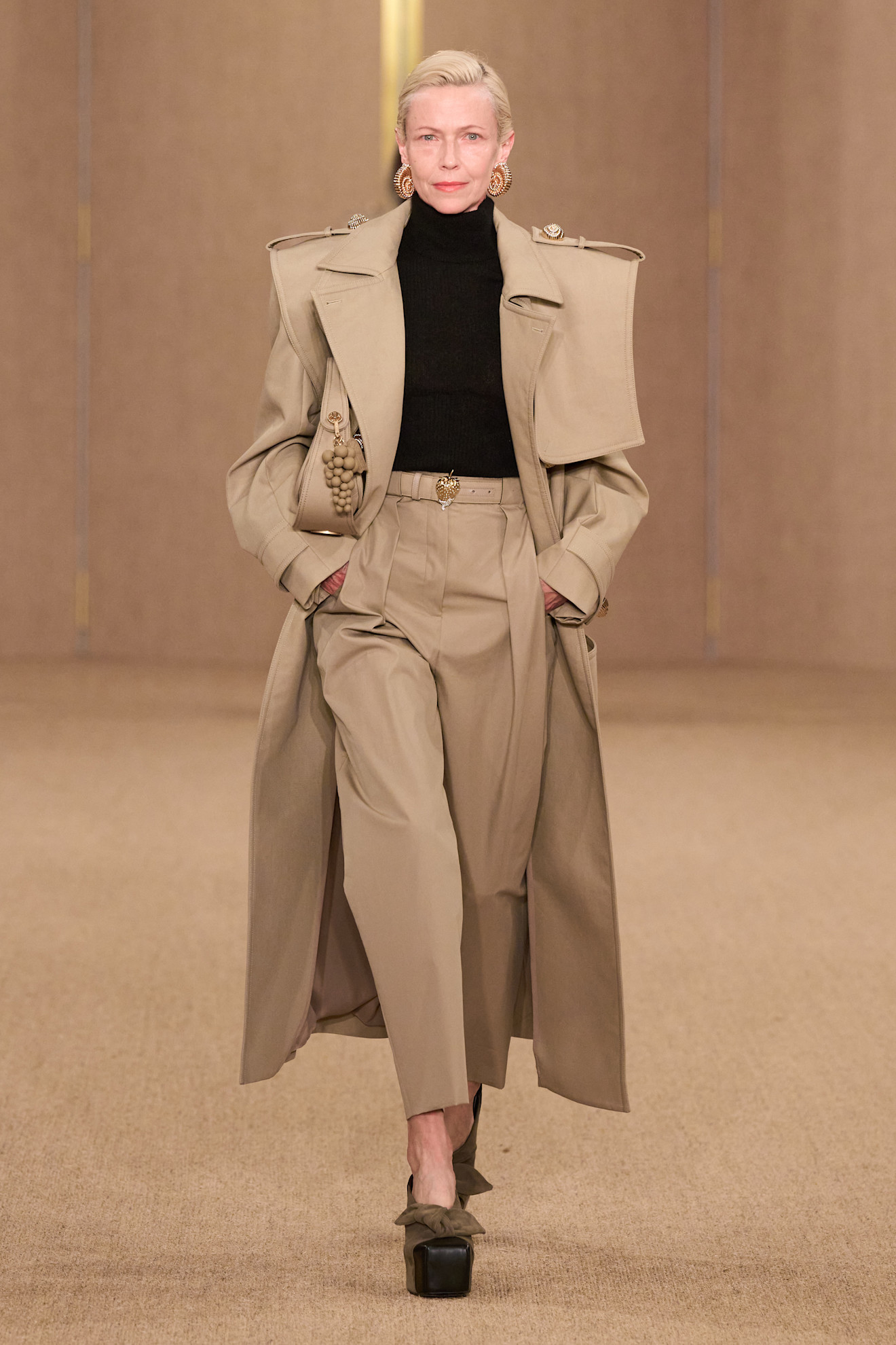 Balmain F24 001