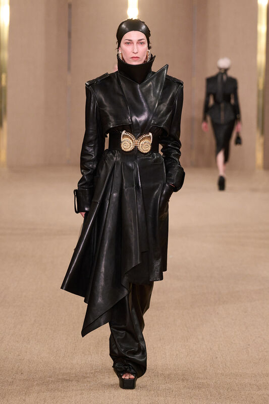 Balmain F24 013
