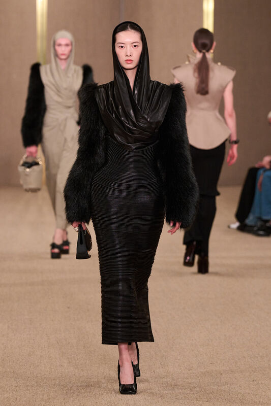 Balmain F24 025