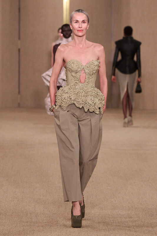 Balmain F24 027