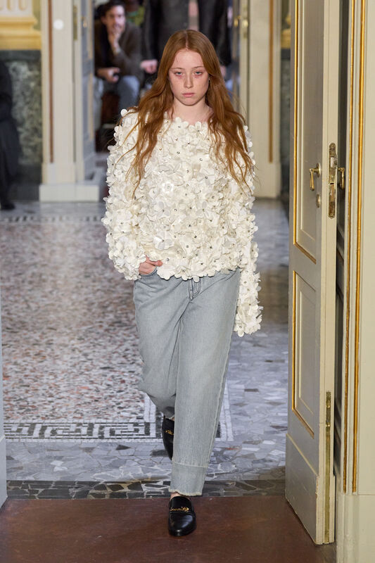 Blumarine F24 010