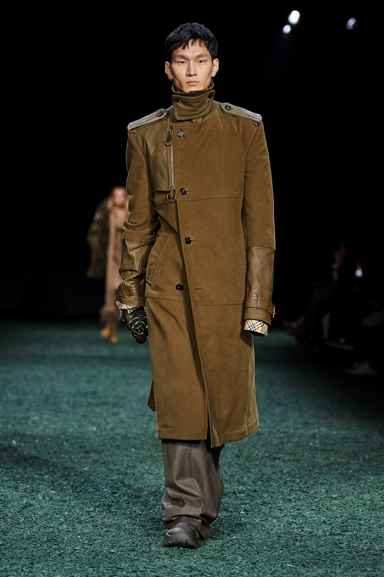 Burberry F24 025