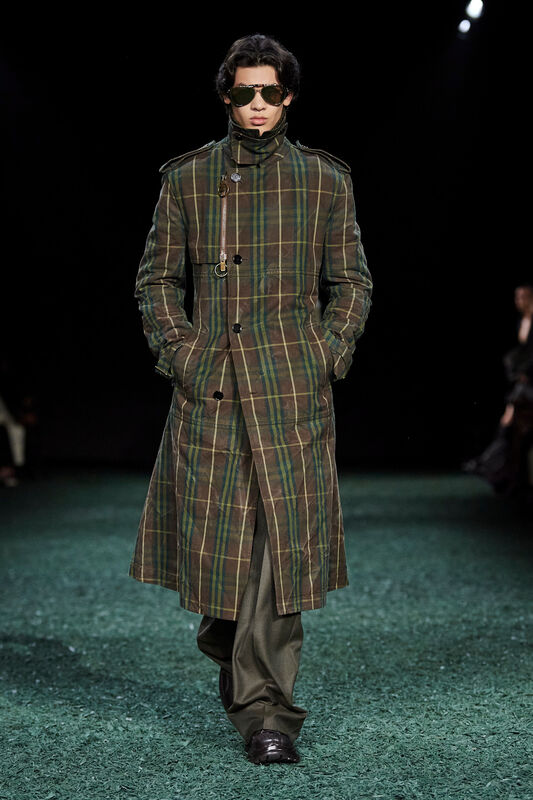 Burberry F24 002