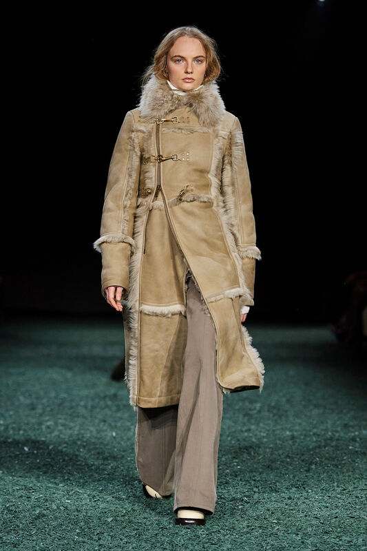Burberry F24 010