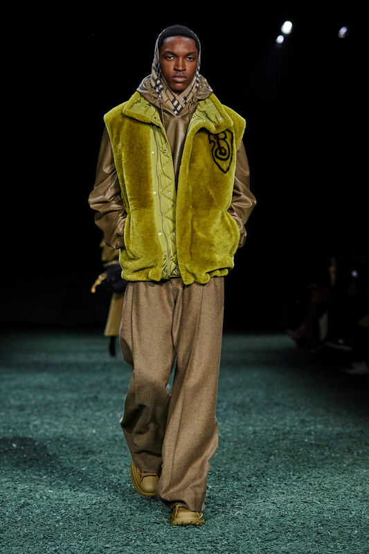 Burberry F24 019
