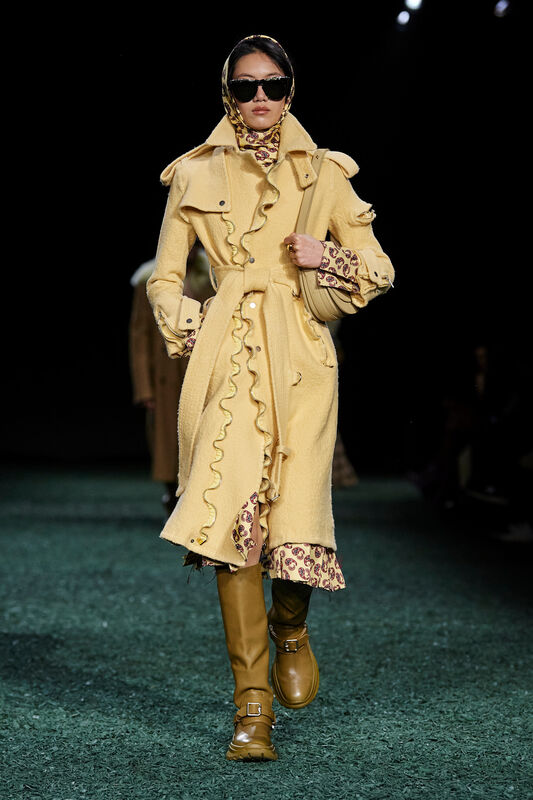 Burberry F24 021