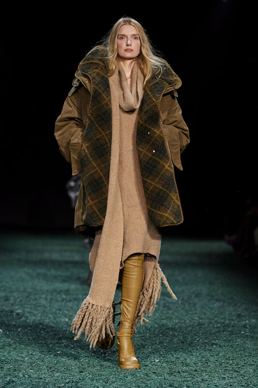 Burberry F24 027