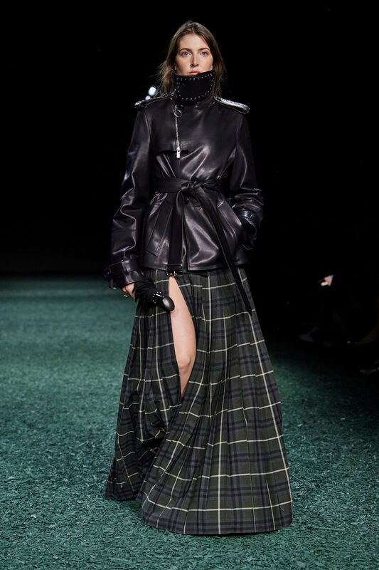 Burberry F24 058