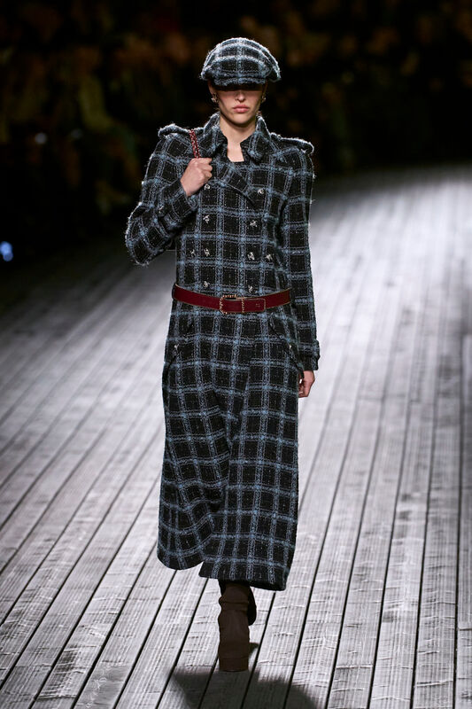 Chanel F24 004