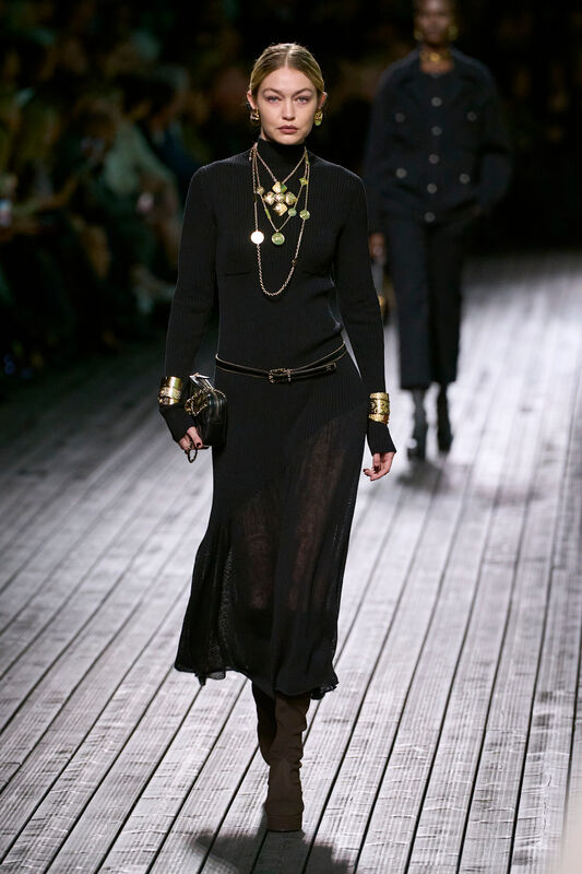 Chanel F24 062