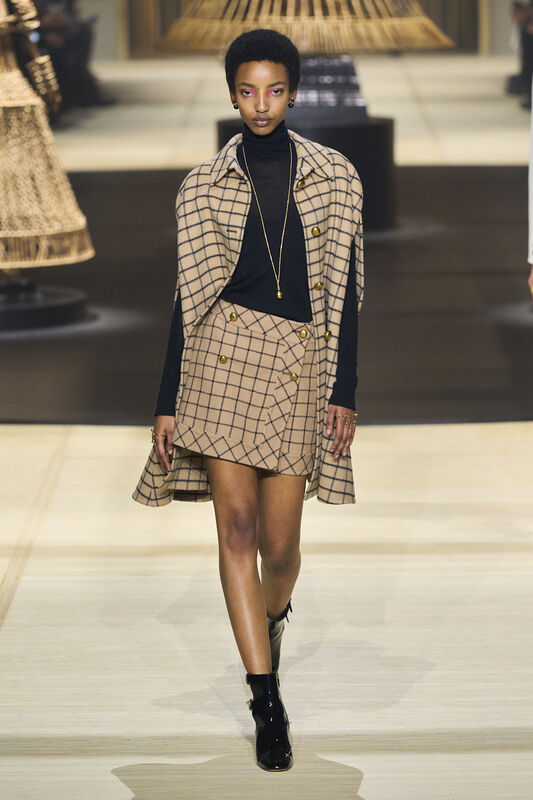 Christian Dior F24 043
