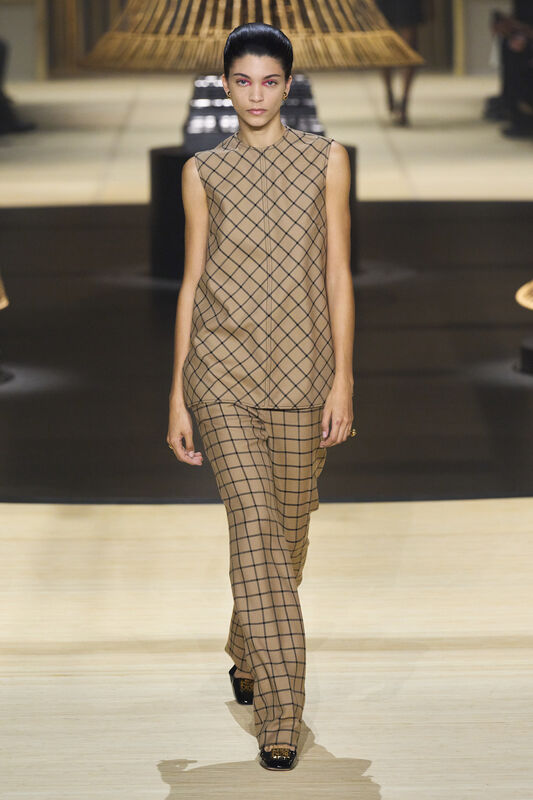 Christian Dior F24 044
