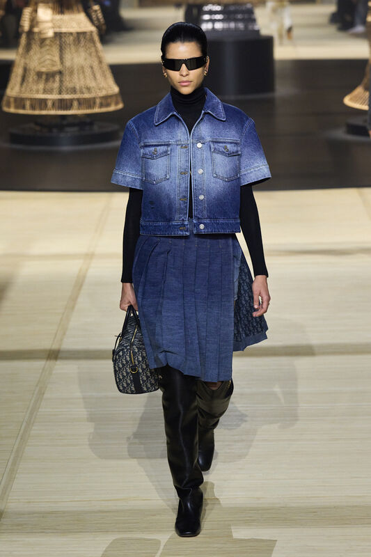 Christian Dior F24 047